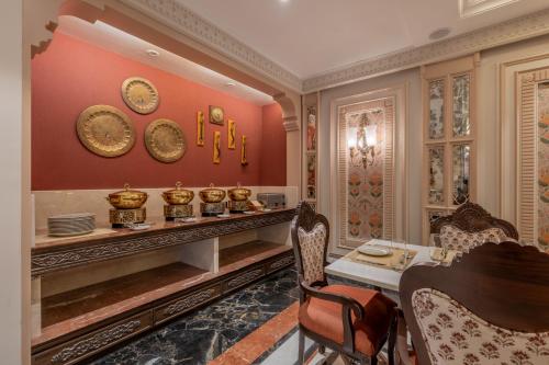 the residency a boutique hotel