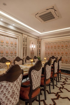 the residency a boutique hotel