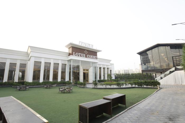 the hoften lotus court noida
