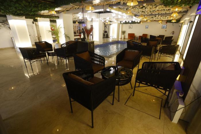 the hoften lotus court noida