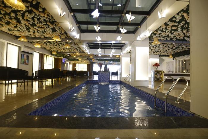 the hoften lotus court noida