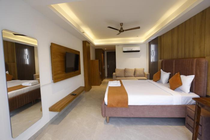 the hoften lotus court noida