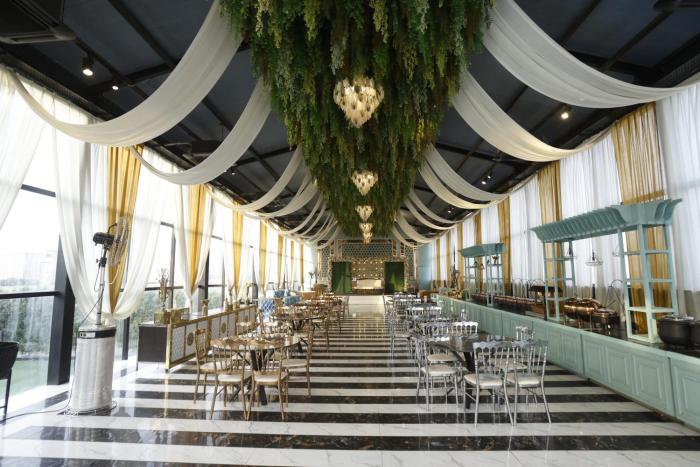 the hoften lotus court noida