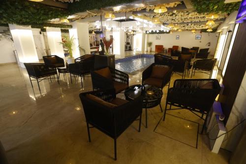 the hoften lotus court noida