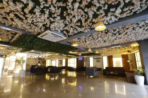 the hoften lotus court noida