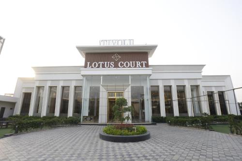 the hoften lotus court noida