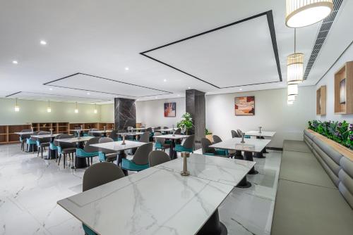 rhenium hotel abha