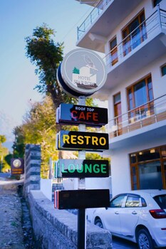 Hotel Sparrow Dharamshala,,3 star