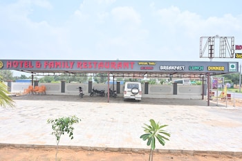 hotel madhuvan and resort