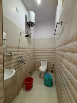 shree puram guest house