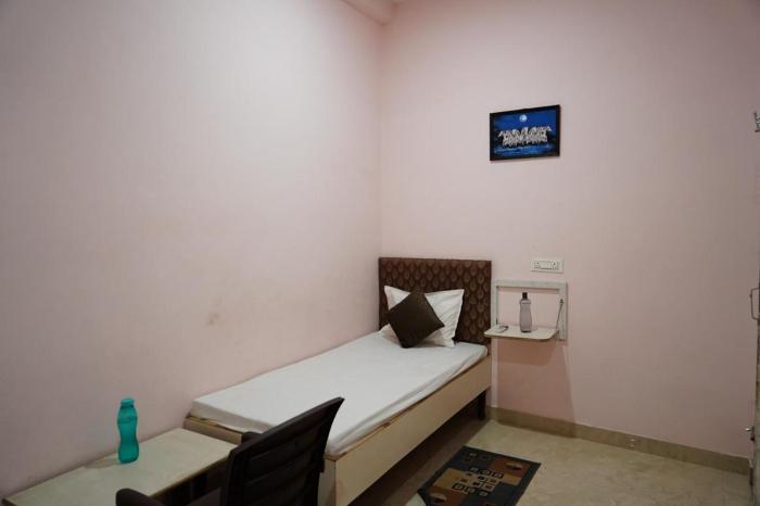 shree puram guest house