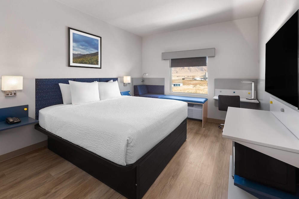 microtel inn and suites by wyndham tooele