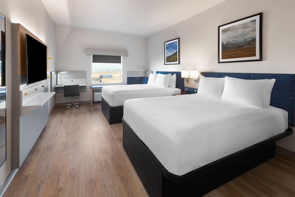 microtel inn and suites by wyndham tooele