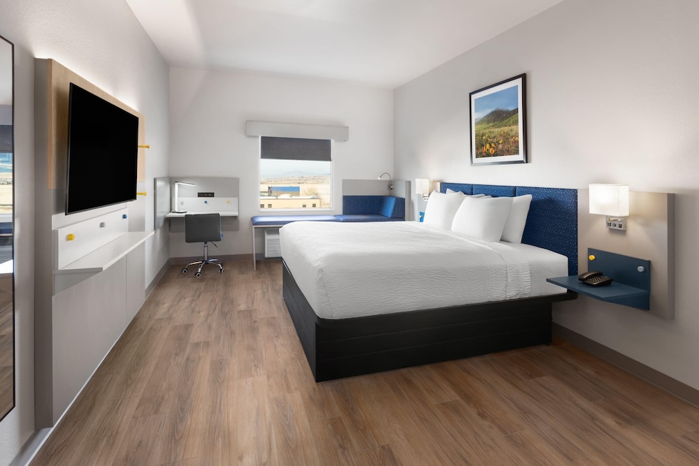 microtel inn and suites by wyndham tooele