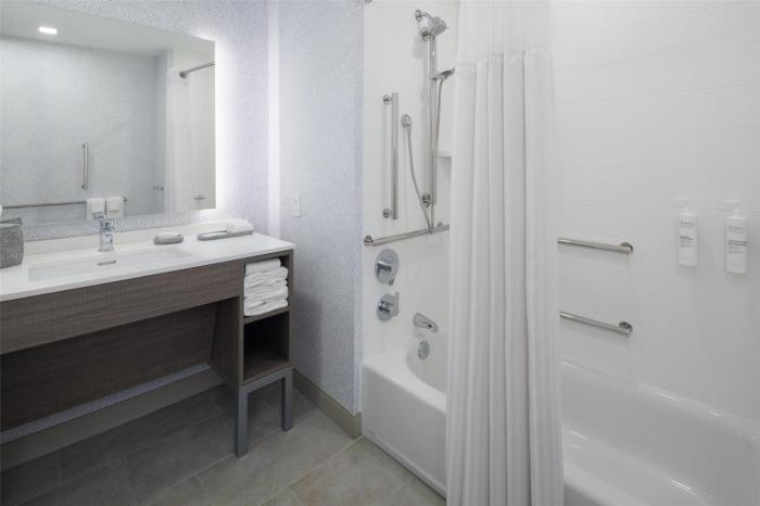 home2 suites by hilton kittery