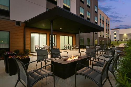 hyatt studios huntsville