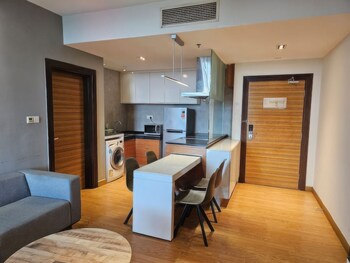 Dua Sentral Residential Apartments Tower,,4 star