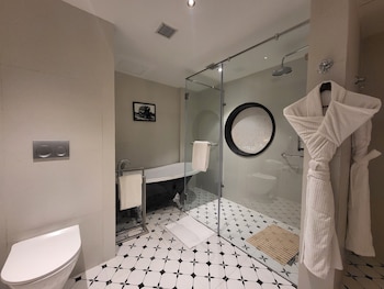 welcomhotel by itc hotels prayagraj