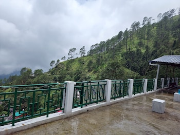 hotel relax max sariyatal nainital