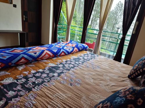 hotel relax max sariyatal nainital