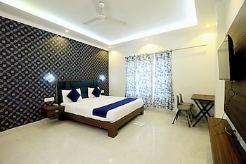 hotel ashok palace near taj mahal agra