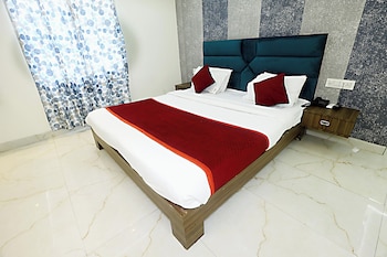 hotel ashok palace near taj mahal agra