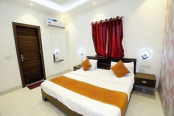 hotel ashok palace near taj mahal agra