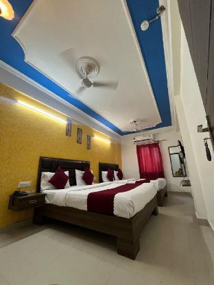 hotel ashok palace near taj mahal agra