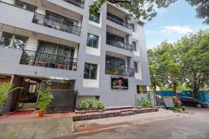 diamond suites service apartment