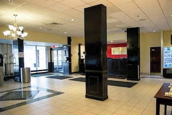 albany plaza hotel