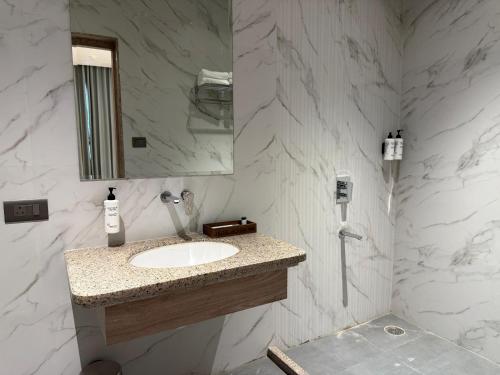 Hotel Acksia Inn,,3 star