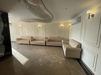 hotel the crystal park