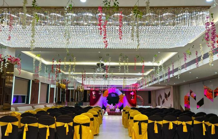 hotel the crystal park