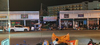 sereneburi patong hotel by sea hospitality co ltd