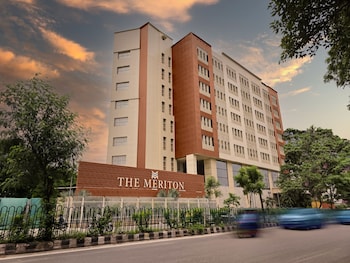 The Meriton,,0 star