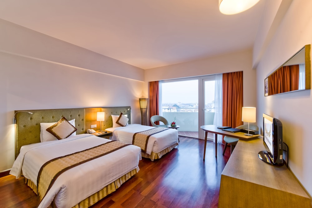 muong thanh holiday hue hotel