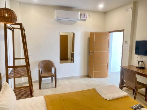 Serene Guest House,,2 star