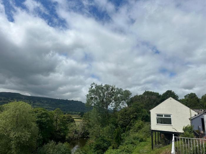 roadhouse llanwenarth