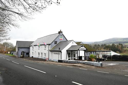 roadhouse llanwenarth