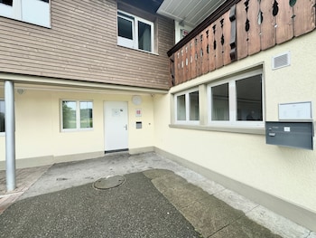 Monteurzimmer - Worker's Accommodation - Zimmerzuvermieten In Bäriswil,Bernstrasse,1 star