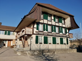 Monteurzimmer - Worker's Accommodation - Zimmerzuvermieten In Bäriswil,Bernstrasse,1 star