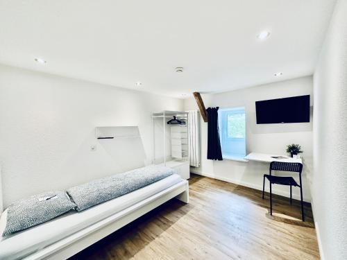 Monteurzimmer - Worker's Accommodation - Zimmerzuvermieten In Bäriswil,Bernstrasse,1 star
