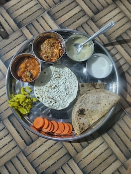 gir rajwadi farm and resort