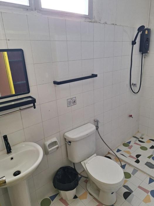 happy 2 hotel pratunam