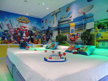 Hotel Del Juguete,Alicante>>Alcoy,4 star
