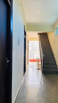 Upmanyu Guest House,,2 star