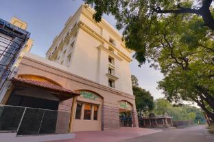 lemon tree hotel erode