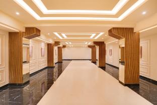 lemon tree hotel erode