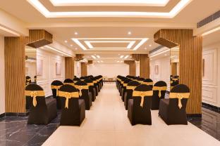 lemon tree hotel erode