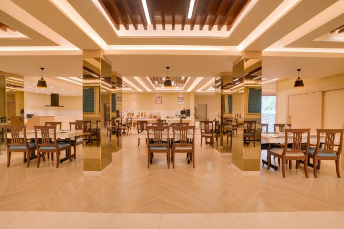 lemon tree hotel erode